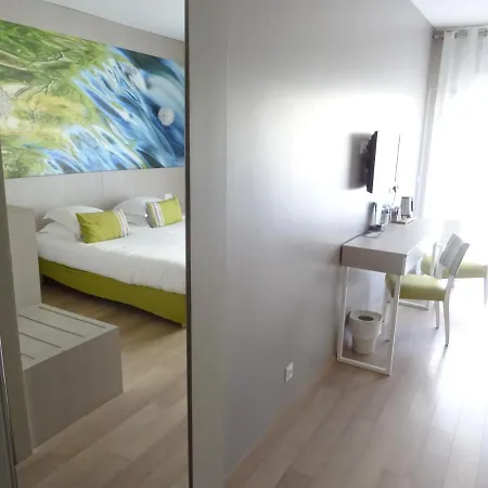 Sowell Domaine De La Petite Isle Szálloda 4*