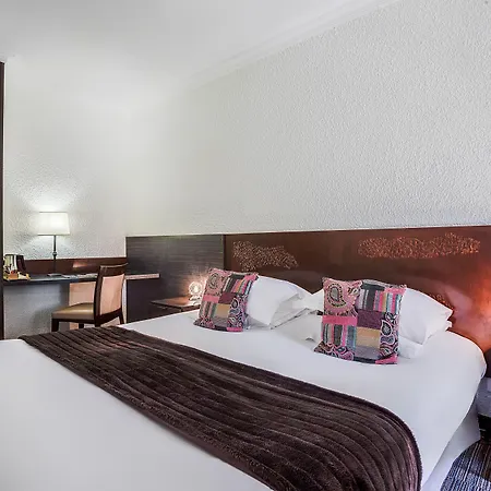 Sowell Domaine De La Petite Isle Hotel 4*