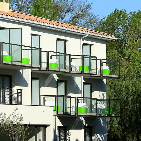 Sowell Domaine De La Petite Isle 4*