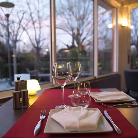 Sowell Domaine De La Petite Isle Hotel 4*